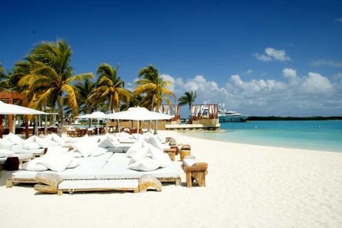 Nikki Beach Bar and Resort © Ian & Andrea Treleaven